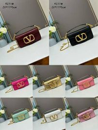 Picture of Valentino Lady Handbags _SKUfw138371011fw